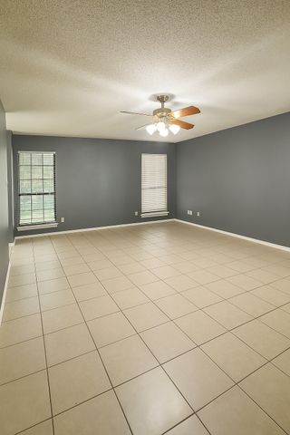 202 Modene Avenue, Waxahachie, TX 75165