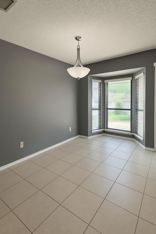 202 Modene Avenue, Waxahachie, TX 75165