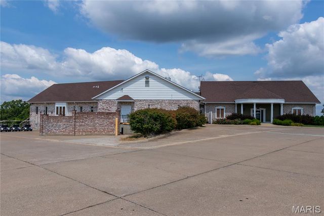 9840 Ridgecrest Drive, Hillsboro, MO 63050