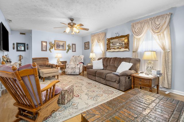 276 Kay Lane, Lily, KY 40740