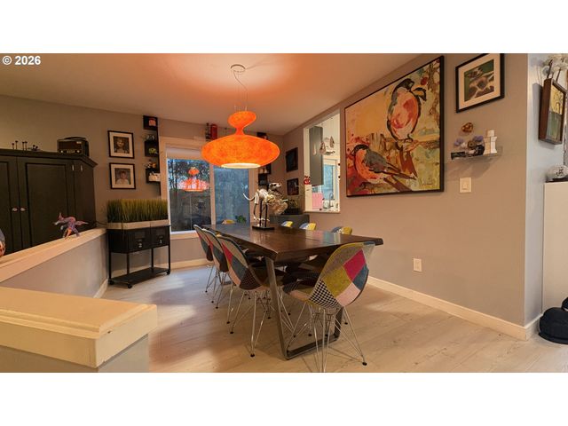 6650 Sw CANBY St, Portland, OR 97223