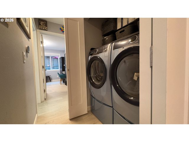 6650 Sw CANBY St, Portland, OR 97223