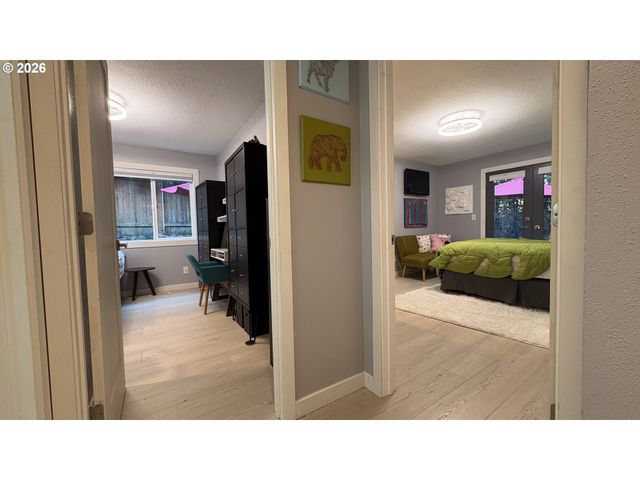 6650 Sw CANBY St, Portland, OR 97223