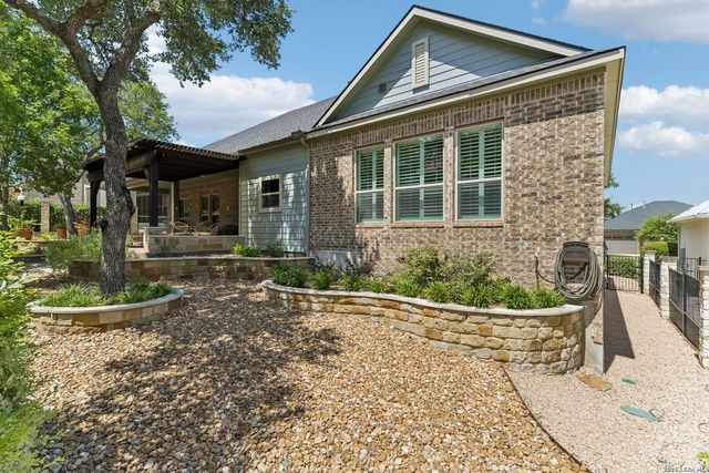 808 DANCING OAK LN, San Marcos, TX 78666