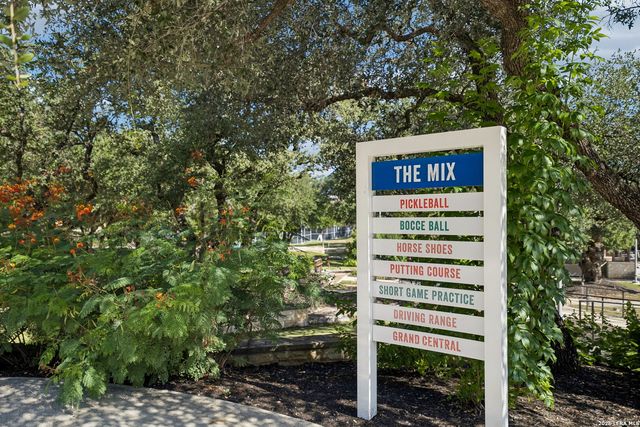 808 DANCING OAK LN, San Marcos, TX 78666