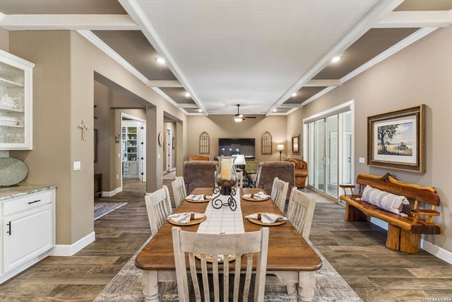 808 DANCING OAK LN, San Marcos, TX 78666