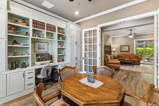 808 DANCING OAK LN, San Marcos, TX 78666