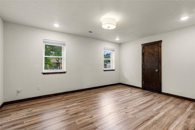 2203 Beth Lane, Bentonville, AR 72712
