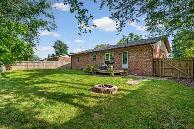 2203 Beth Lane, Bentonville, AR 72712