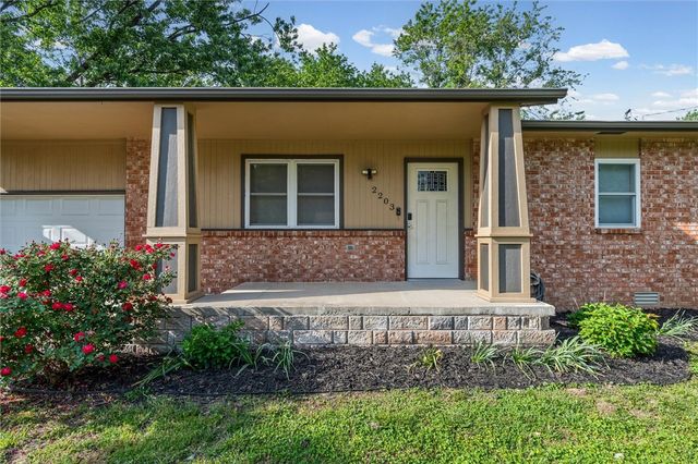 2203 Beth Lane, Bentonville, AR 72712