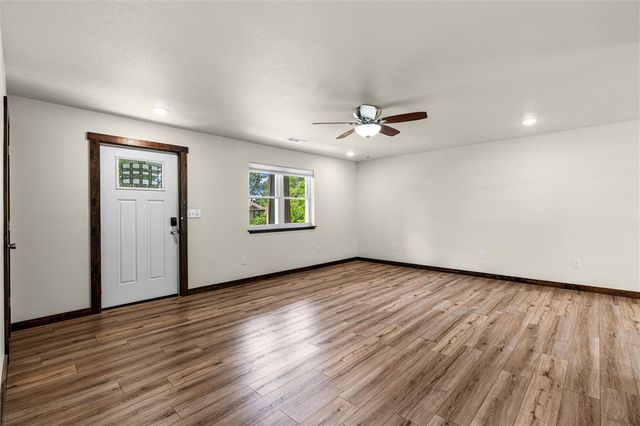 2203 Beth Lane, Bentonville, AR 72712