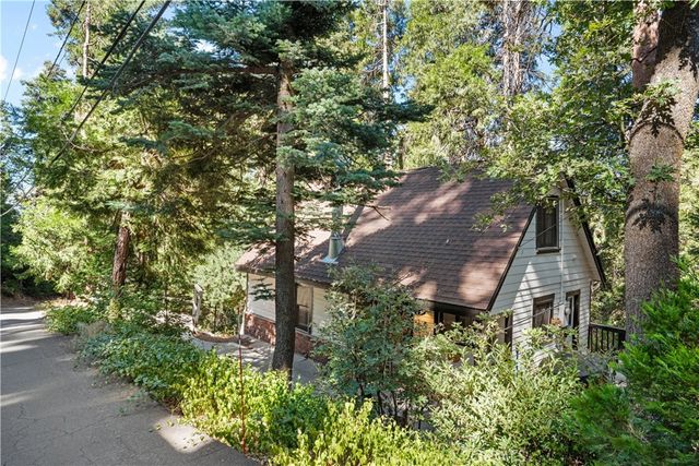 25576 Hi Lane, Twin Peaks, CA 92391