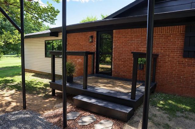 1838 S Country Club Road, Newcastle, OK 73065