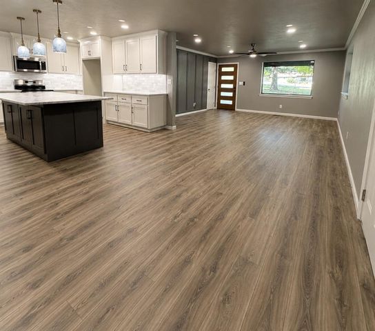 1838 S Country Club Road, Newcastle, OK 73065