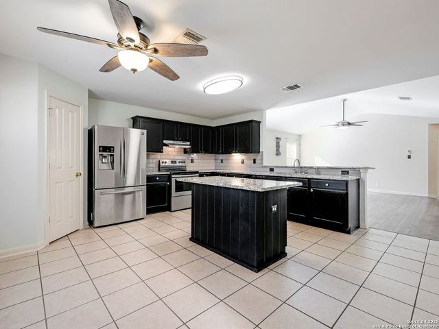 1026 Magnolia Summit, San Antonio, TX 78251