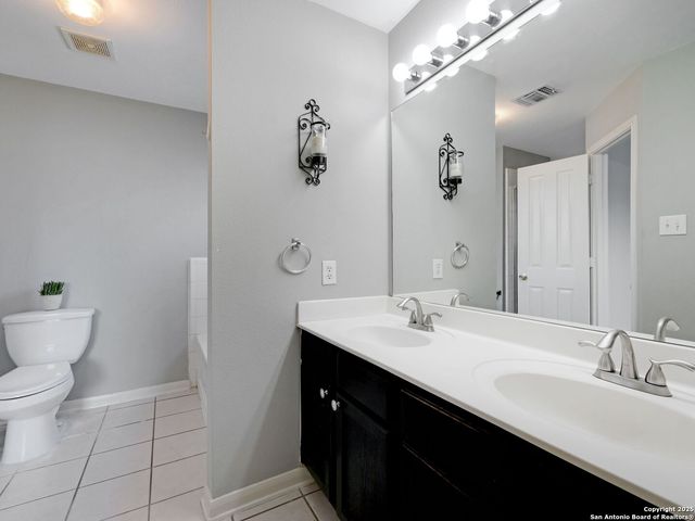 1026 Magnolia Summit, San Antonio, TX 78251