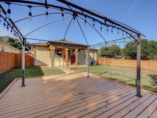 1026 Magnolia Summit, San Antonio, TX 78251