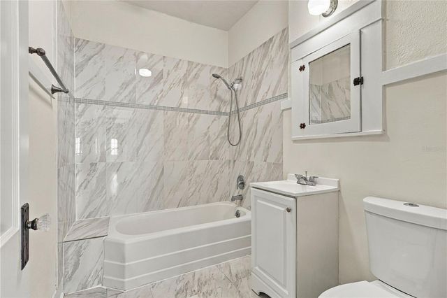 146 13TH AVENUE NE, St Petersburg, FL 33701