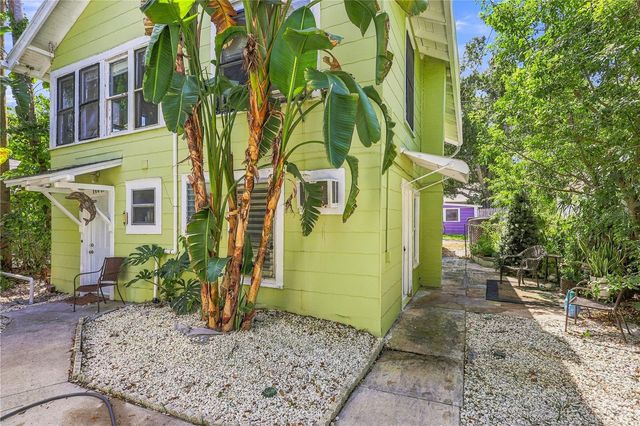 146 13TH AVENUE NE, St Petersburg, FL 33701