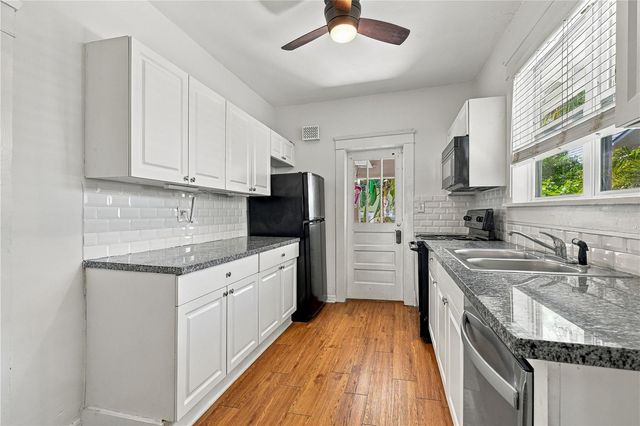 146 13TH AVENUE NE, St Petersburg, FL 33701