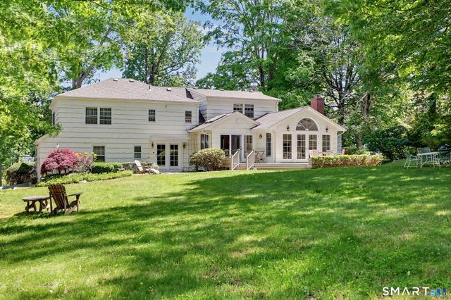 34 Pequot Trail, Westport, CT 06880