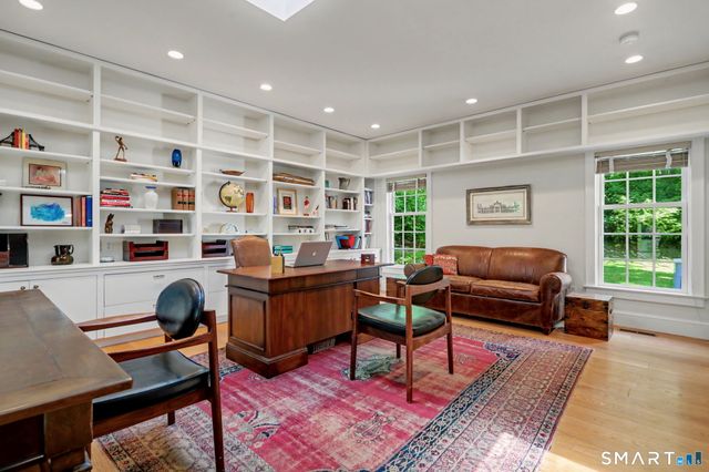 34 Pequot Trail, Westport, CT 06880