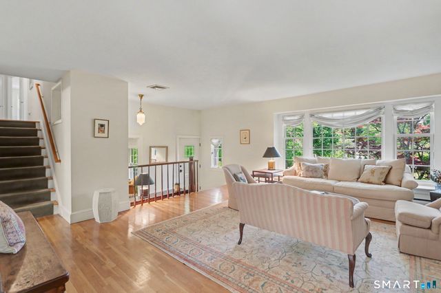 34 Pequot Trail, Westport, CT 06880