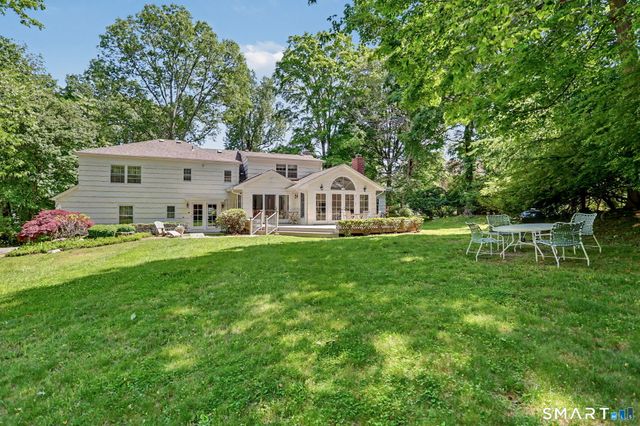 34 Pequot Trail, Westport, CT 06880