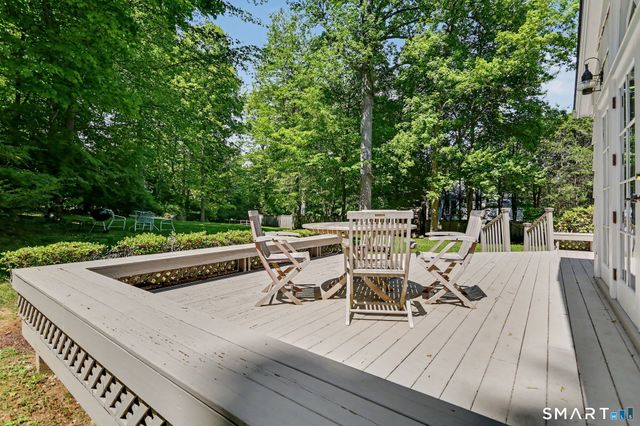 34 Pequot Trail, Westport, CT 06880