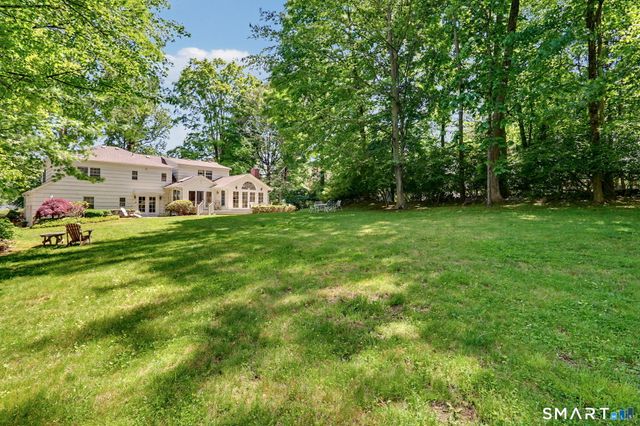 34 Pequot Trail, Westport, CT 06880