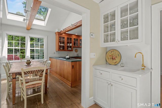 34 Pequot Trail, Westport, CT 06880