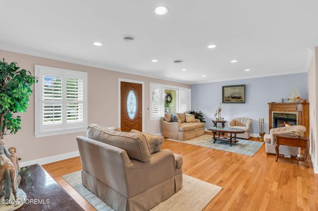 43 Catalina Drive, Brick, NJ 08723