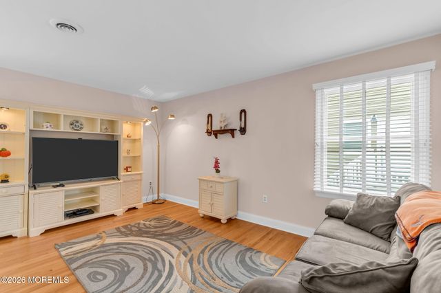43 Catalina Drive, Brick, NJ 08723
