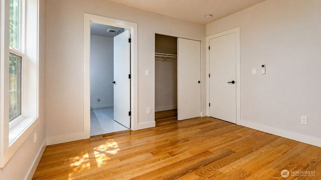 11232 1st Avenue S, Seattle, WA 98168