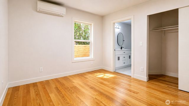 11232 1st Avenue S, Seattle, WA 98168