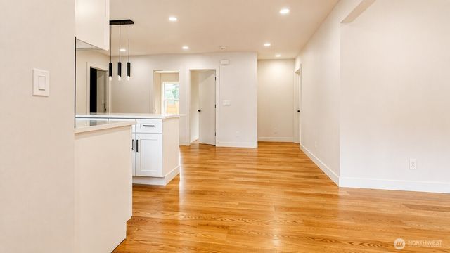 11232 1st Avenue S, Seattle, WA 98168