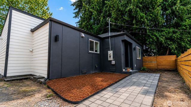 11232 1st Avenue S, Seattle, WA 98168