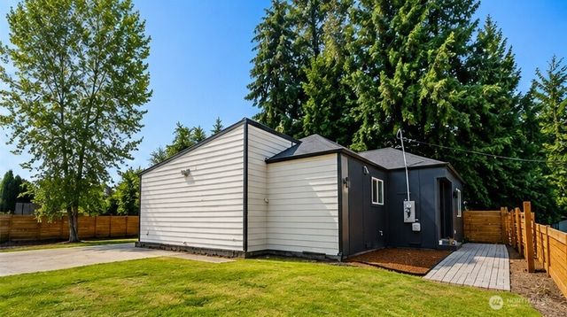 11232 1st Avenue S, Seattle, WA 98168