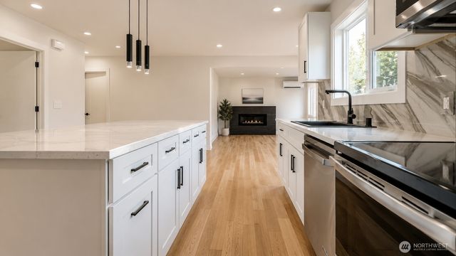 11232 1st Avenue S, Seattle, WA 98168