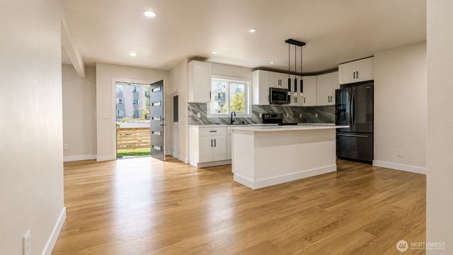 11232 1st Avenue S, Seattle, WA 98168