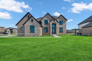 49940 Langford Drive, Macomb Twp, MI 48044