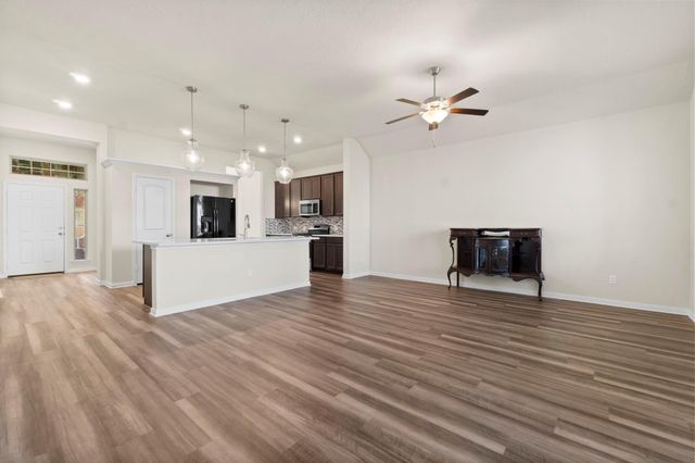 199 Racetrack Lane, Montgomery, TX 77356