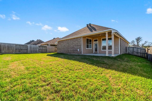 199 Racetrack Lane, Montgomery, TX 77356