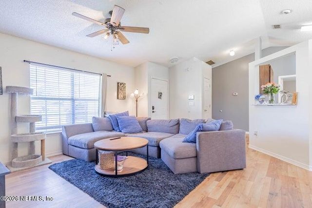 8278 SAILMAKER Lane, Jacksonville, FL 32210