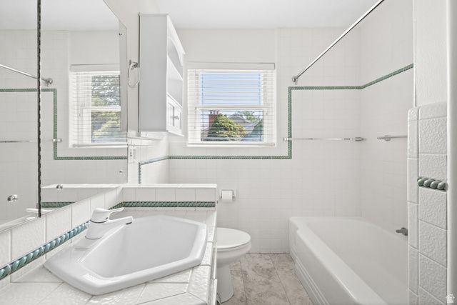 3139 S CRESTVIEW CIR, Bountiful, UT 84010