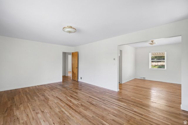 3139 S CRESTVIEW CIR, Bountiful, UT 84010