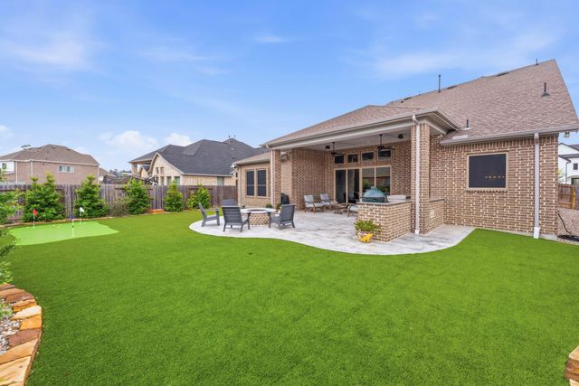 32437 Soaring Willow Way, Conroe, TX 77385