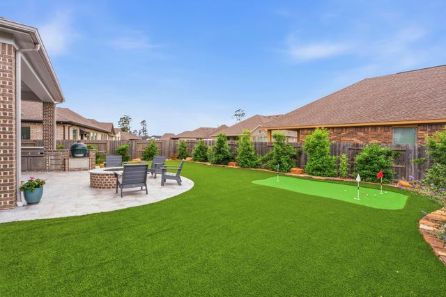 32437 Soaring Willow Way, Conroe, TX 77385