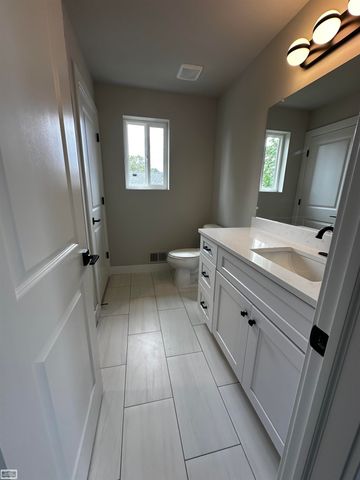 22319 Ridgeway Street, St Clair Shores, MI 48080