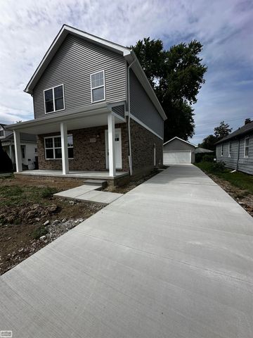 22319 Ridgeway Street, St Clair Shores, MI 48080